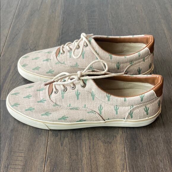 GH BASS & CO Cactus Print Canvas Sneakers Womens Sz 9 Tan Green Western - Picture 1 of 10